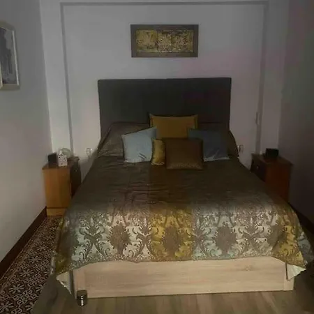 Holiday home Beautiful Home, 3 Double Bedrooms, And *