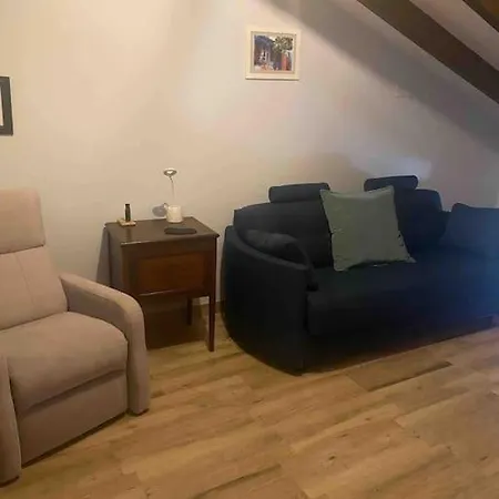 Beautiful Home, 3 Double Bedrooms, And Holiday home *